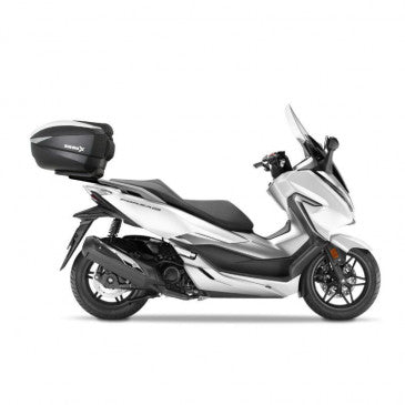FIXATION TOP CASE SHAD TOP MASTER POUR HONDA 125 FORZA 2015>2020, 125 FORZA 2023>, 300 FORZA 2018>2020, 350 FORZA 2023>, 350 ADV 2022>