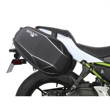 FIXATION SIDE BAG HOLDER SHAD POUR KAWASAKI 650 Z 2016>, 650 NINJA 2017>